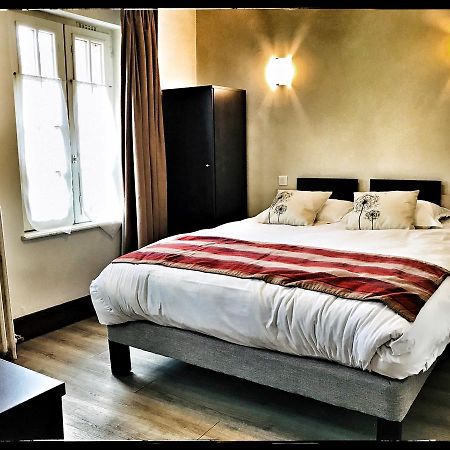 Logis Hotel La Foret Senonches Exterior foto